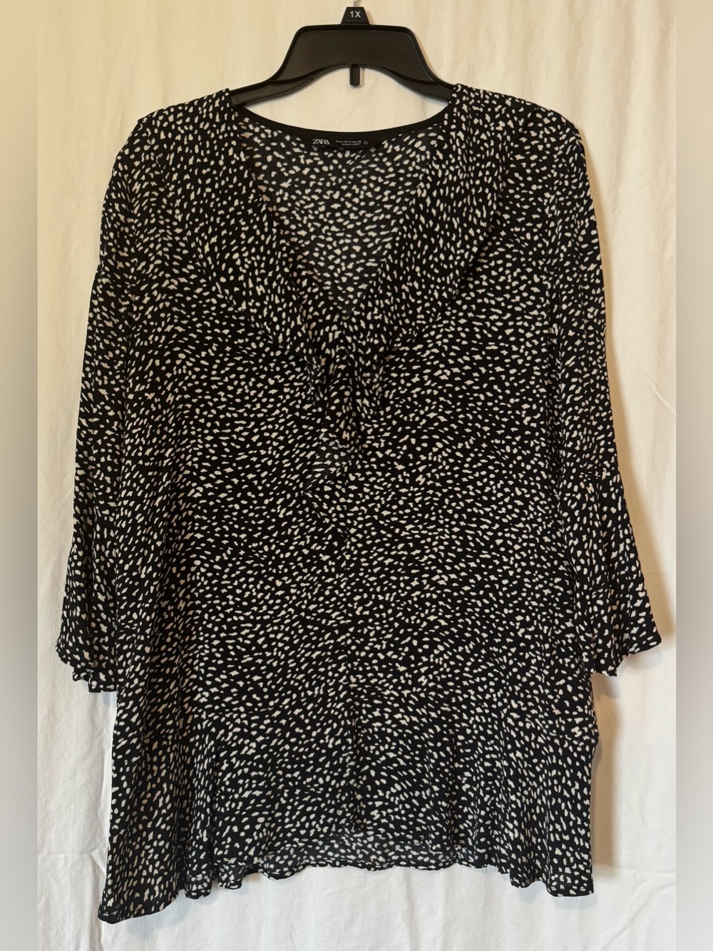 Zara Ruffle V-Neck Tie Front Speckled Blouse Boho Flowy Top Size S